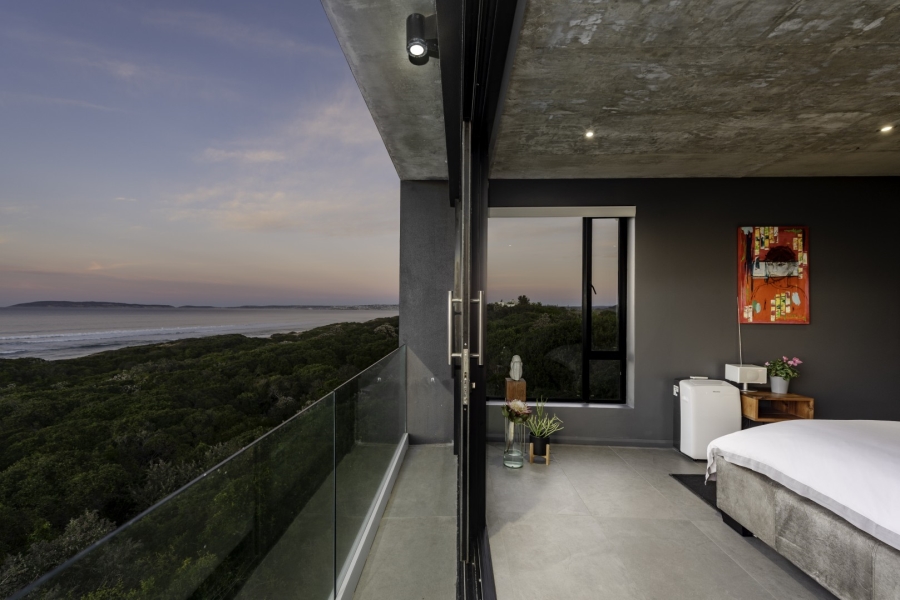 4 Bedroom Property for Sale in Keurbooms Western Cape